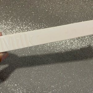 Sunshine Under Eye Tint + Brighten
light coverage concealer